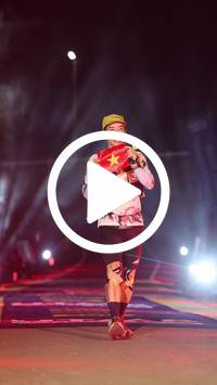 BIB:  <button type="button" onclick="openModal(27083493)" class="btn btn-primary btn-sm float-right" data-toggle="modal" data-target=".modal-high-quality">
                <i class="fa fa-download"></i> Download
                </button>